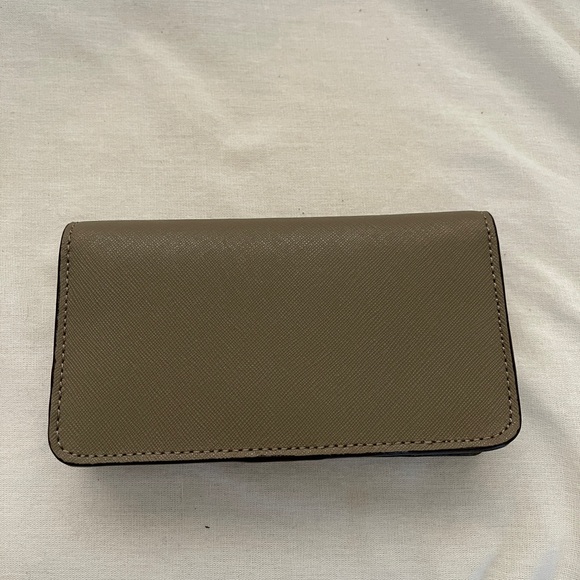 Henri Bendel leather wallet and phone case – BRAND NEW - Picture 2 of 5